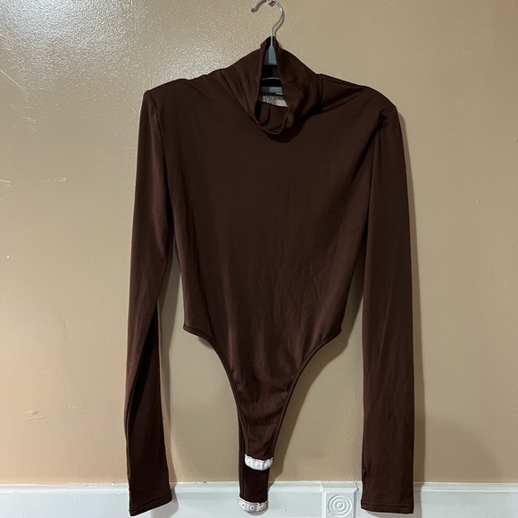 Elegant Chocolate Brown Long Sleeve Bodysuit - Picture 1 of 4